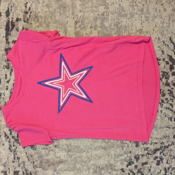 Girls T-shirt. 3/$15 - Picture 2 of 5